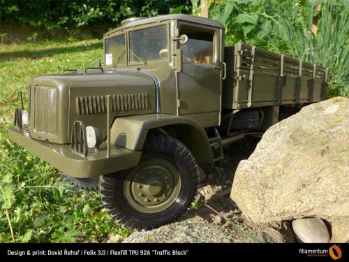 Fillamentum Flexfill TPU 92A Traffic Black nyomtatószál, fekete